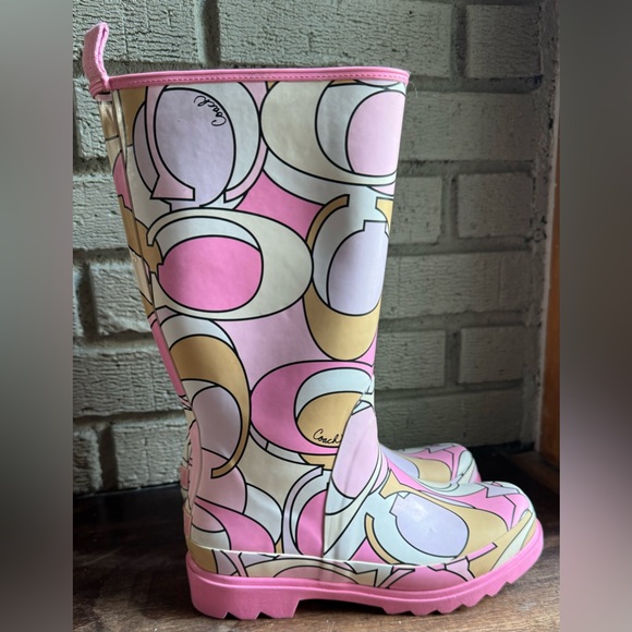 Coach Logo Paisley Pink Rain/Mud Boot- Size 6B - Picture 2 of 9